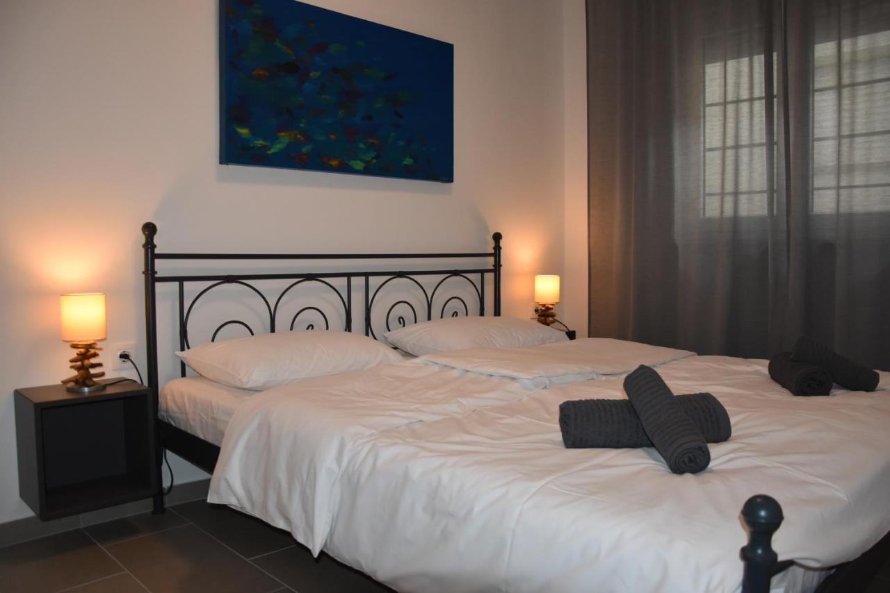 Apartman Vitamare 160 M From The Beach Novi Vinodolski Exterior photo